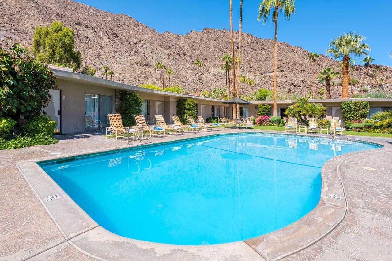 Desert Hills- 21 And Over (Adults Only) Palm Springs Exterior photo
